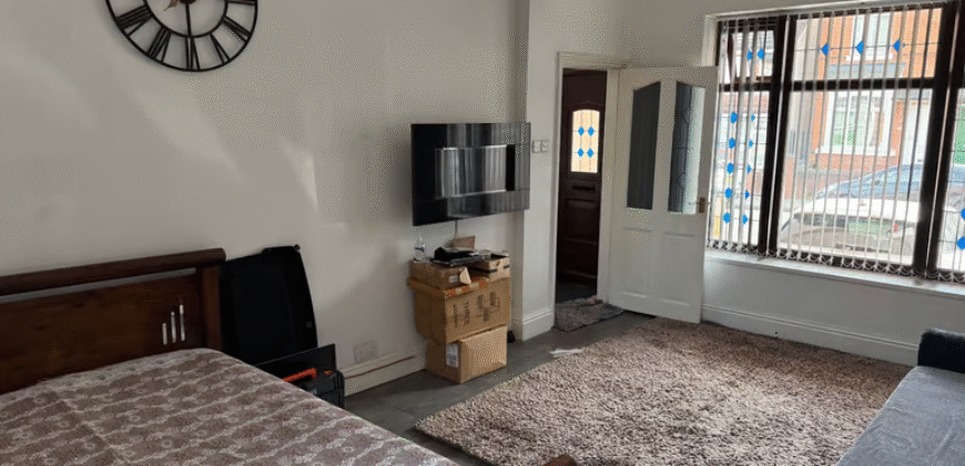 Spacious Rooms Available in a 5-Bedroom House – B11 4DT (Birmingham)