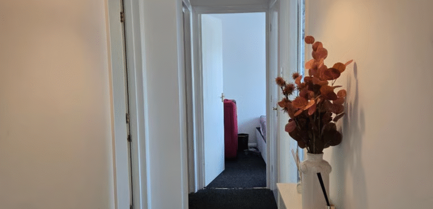 Fully Furnished 2-Bedroom Flat – CV1 4RD – £1,200 PCM