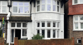 6-Bedroom House to Let in SE13 5AX – Ideal for Families