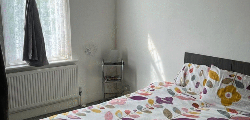 Double Room is available for Rent in a 4-bedroom House – Bengal Road, Ilford, IG1 2EH