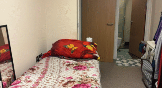 En-Suite Room is available for Rent in a 2-bedroom Flat – TRS Apartments, The Green, Southall, UB2 4FF