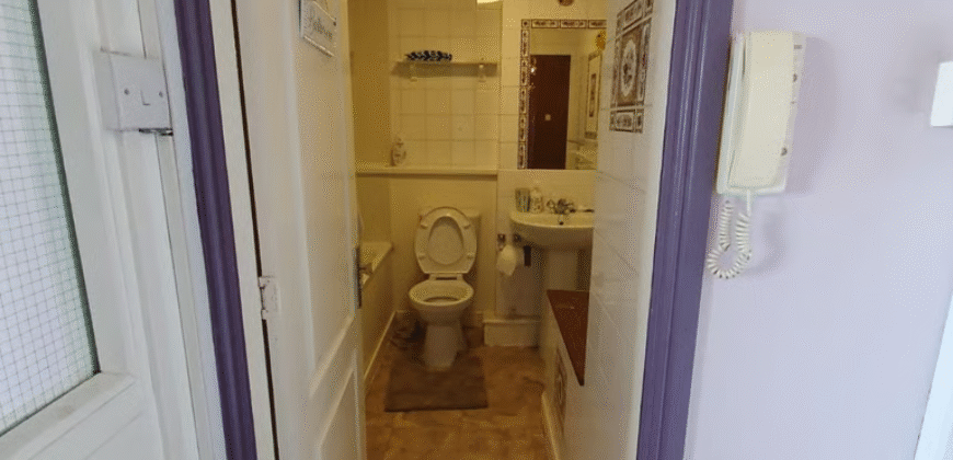 2-Bedroom Flat Available – TW13 4DN