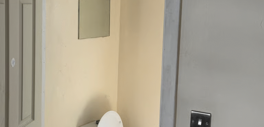 Spacious Studio-Flat is available for rent – Colindeep Lane, London, NW9 6DU