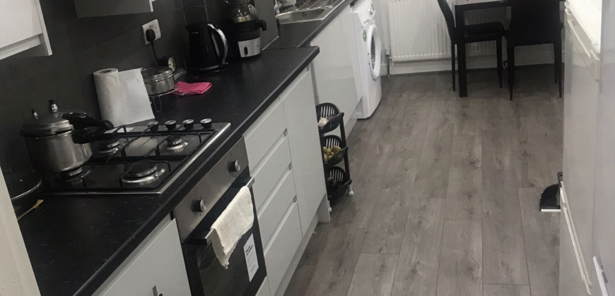 Double Room is available for Rent in a 4-bedroom House – Bengal Road, Ilford, IG1 2EH