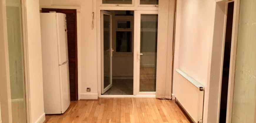 4-Bedroom House is available for Rent – Millrace Court, Norman Road, Thornton Heath, CR7 7ED