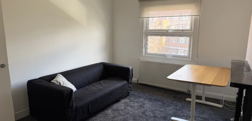 1-Bedroom Flat Available – NW1 9AX