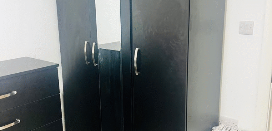 Double Room is available for Rent in a 3-bedroom House – Tentelow Lane, Southall, UB2 4LW