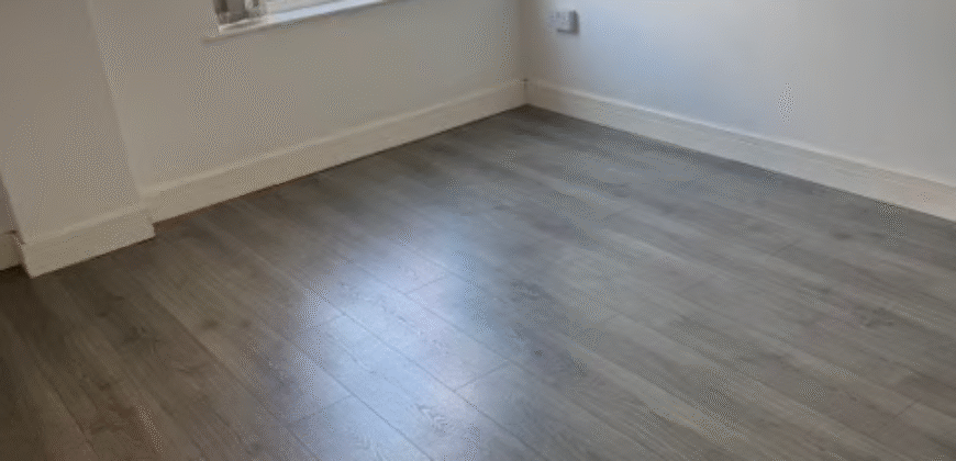 A Spacious 2-Bedroom Flat is available for Rent in – Rothesay Road, Luton, LU1 1QX