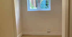 3-Bedroom Flat Available – SW4 0LY £3,500 per month