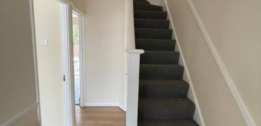 Three-Bedroom House to Rent – SW16 5HE £2,500 per month