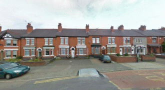 3-Bedroom House – Camp Hill Road, Nuneaton, CV10 0JH £940 PCM