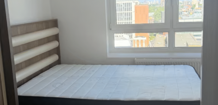 2-Bedroom Flat – Godfrey House, St. Luke’s Estate, EC1V 9ET £3,200 pcm