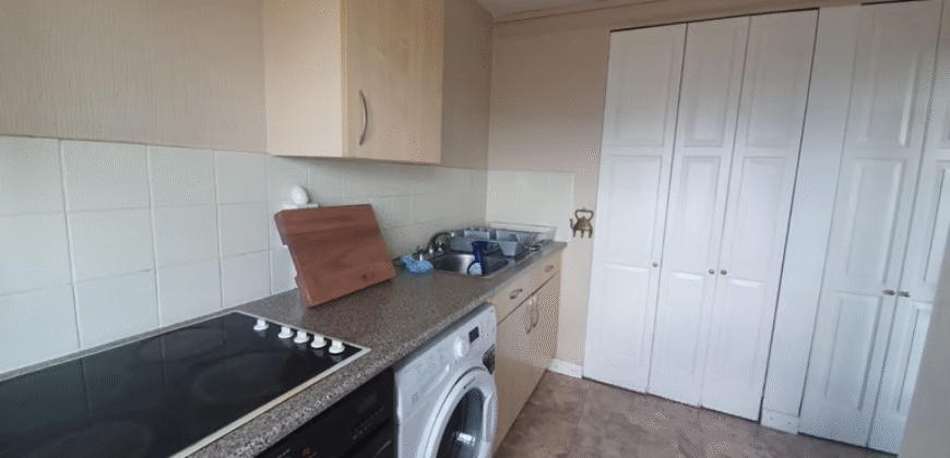 2-Bedroom Flat Available – TW13 4DN