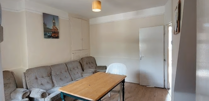 5-Bedroom Fully Furnished House for Rent – LU1 1HZ – £2,100 PCM