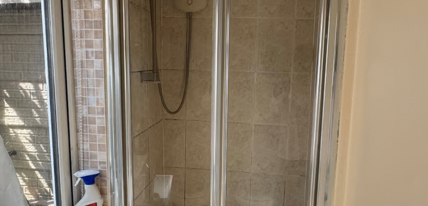 Spacious Studio-Flat is available for rent – Colindeep Lane, London, NW9 6DU