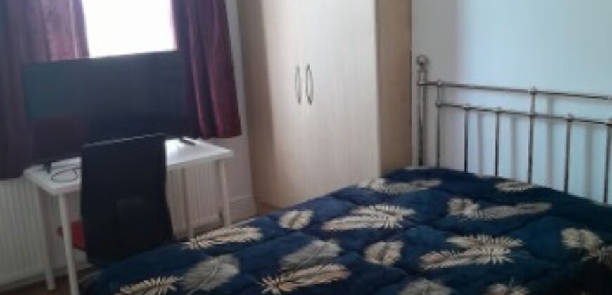 Double Room for Rent – IG3 9XH | All Bills Included | Couples or Singles Welcome