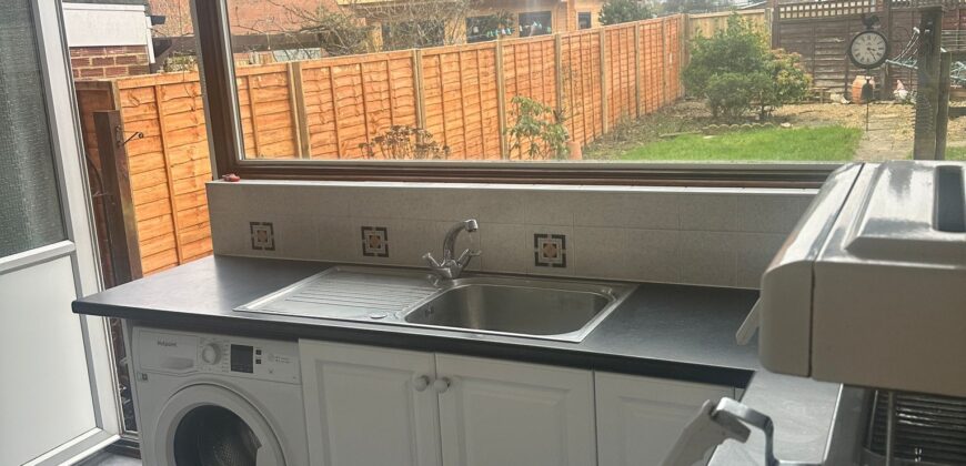 2-Bedroom House Available – SL2 5BG £1,750 per month