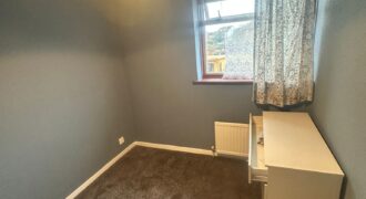 2-Bedroom House Available – SL2 5BG £1,750 per month