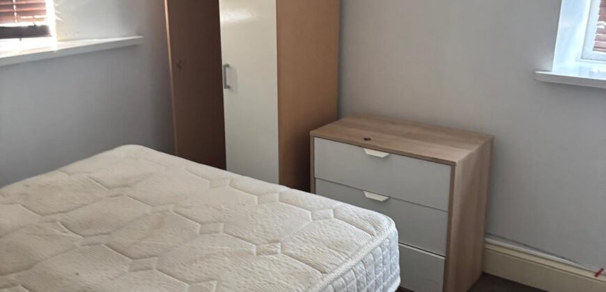 Rooms Available in Spacious 5-Bedroom House – NP20 1LZ
