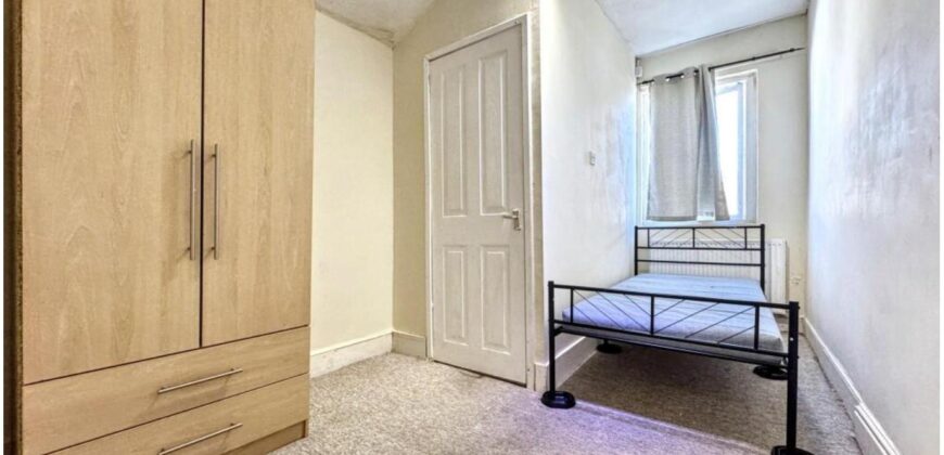 Four-Bedroom House Available in BS16 4QR £2,200 per month