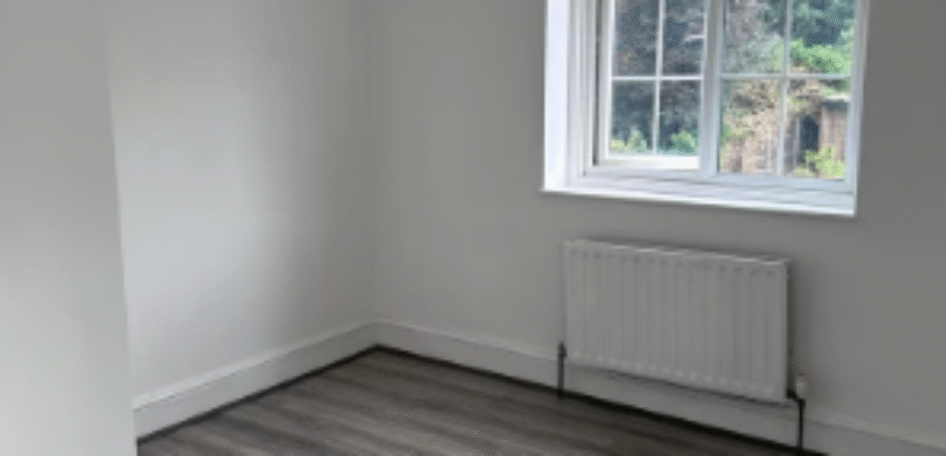 🏡 Spacious 4-Bedroom House for Rent – ME2 2HP | £2,300 PCM