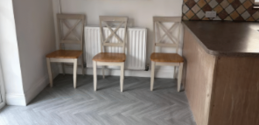 🏡 Spacious 4-Bedroom House for Rent – ME2 2HP | £2,300 PCM