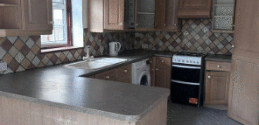 🏡 Spacious 4-Bedroom House for Rent – ME2 2HP | £2,300 PCM