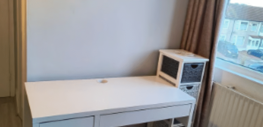Ensuite Double Room for Rent – Aldborough Road South, Ilford IG3 8EZ