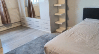 Ensuite Double Room for Rent – Aldborough Road South, Ilford IG3 8EZ