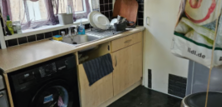 🏠 Double Room for Rent – TW5 9RJ – £750/month (Bills Included)