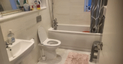 Single En-Suite Room – M6 6NJ | All Bills Included | No Couples