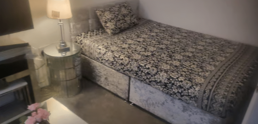 Single En-Suite Room – M6 6NJ | All Bills Included | No Couples