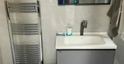 🏡 Spacious Double Room Available in 5-Bedroom House – With Private Bathroom