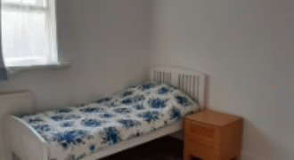 2 Double Rooms Available in a 6-Bedroom House – All Bills Included