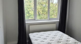 2-Bedroom Flat – Both Rooms Available | All Bills Included | Couples Welcome