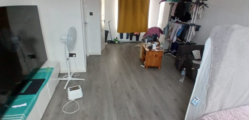 Ensuite Room to Rent – CR4 2ES £1,400 per month
