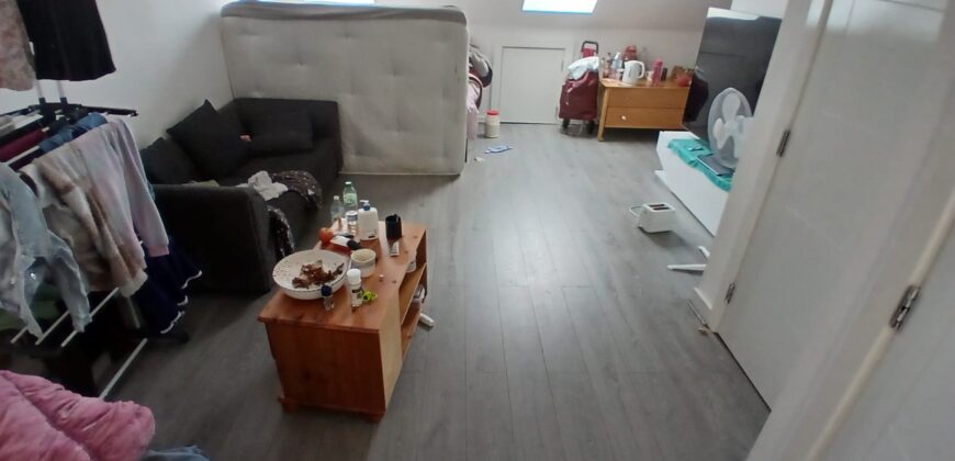 Ensuite Room to Rent – CR4 2ES £1,400 per month