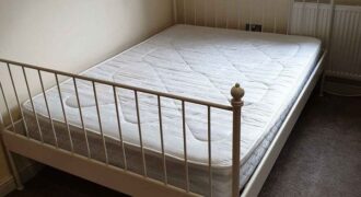 double room available in a well-maintained 3-bedroom house. Perfect for a single professional or a couple.