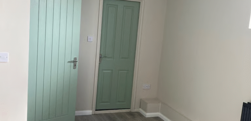 3 Fully Furnished En-Suite Double Rooms – All Bills Included – Great Bridge, Tipton (DY4 7HA) 3 Fully Furnished En-Suite Double Rooms – All Bills Included – Great Bridge, Tipton (DY4 7HA)