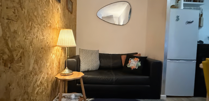 Double Room Available – N17 8HB £800 rent per month Double Room Available – N17 8HB £800 rent per month