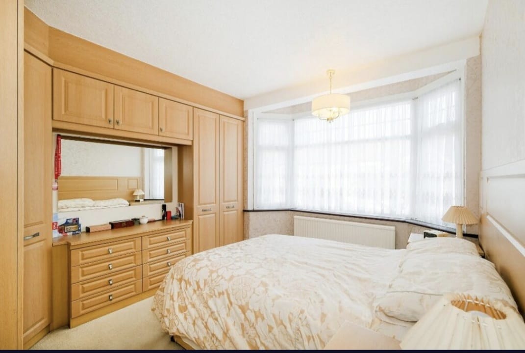 3 Bedroom House Available – IG2 7RP £2,800 per month